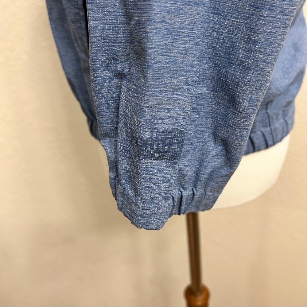 The North Face Lightweight Packable Women's Utility Jacket in Blue - Picture 2 of 9